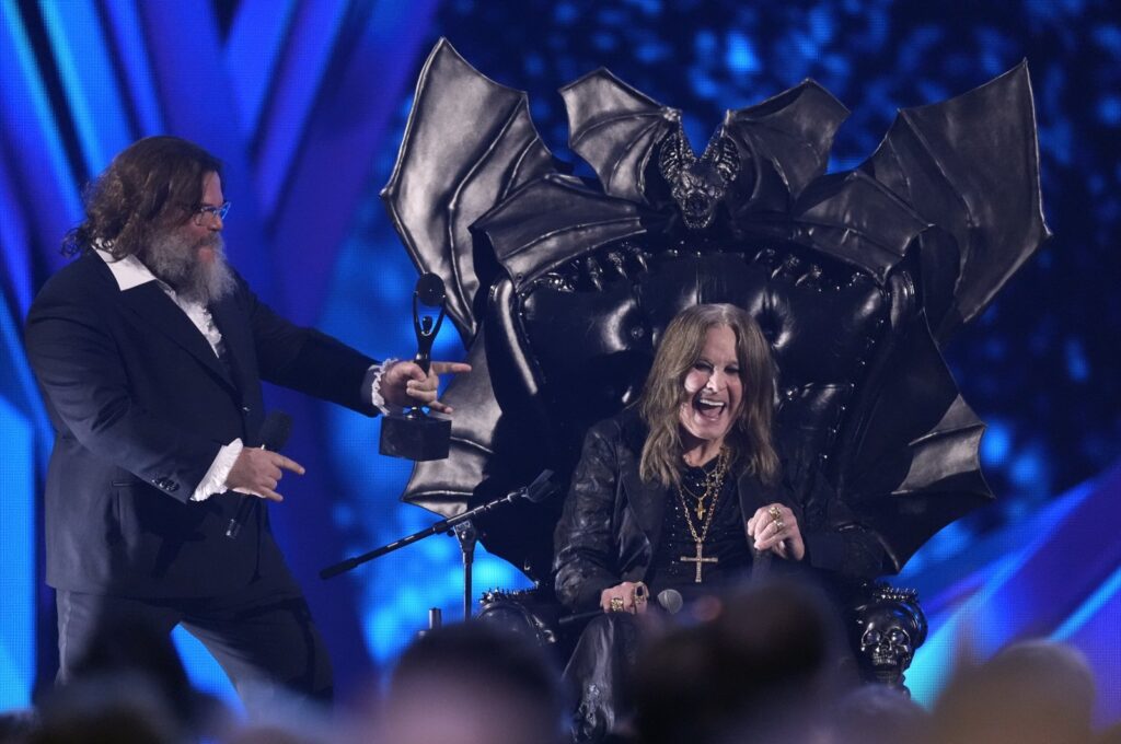 Jack Black (L) and Ozzy Osbourne are on stage during the 39th Annual Rock & Roll Hall of Fame Induction Ceremony, at Rocket Mortgage FieldHouse in Cleveland, U.S., Oct. 19, 2024. (AP Photo)
