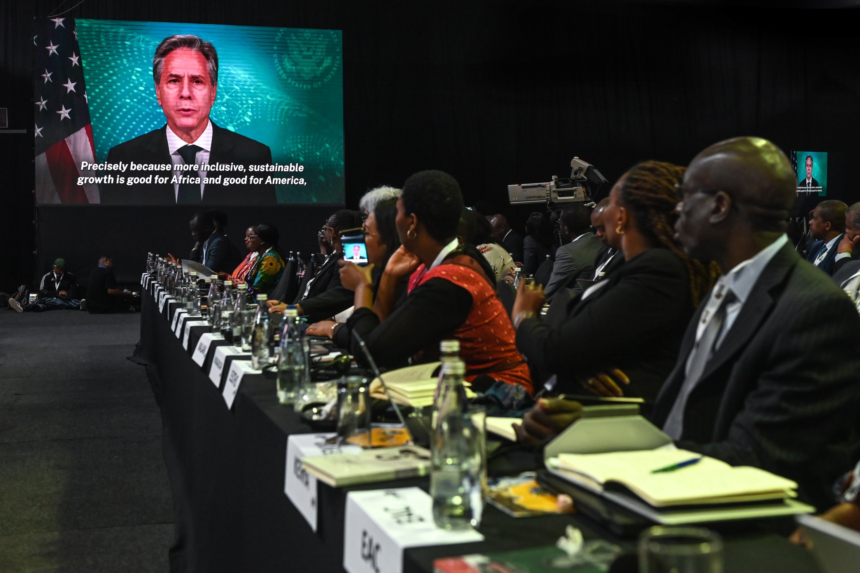 353362 Delegates watch a video message from U.S. Secretary of State Antony Blinken, at the African Growth and Opportunity Act (AGOA) Forum, Johannesburg, South Africa, Nov. 3, 2023. (Getty Images Photo)