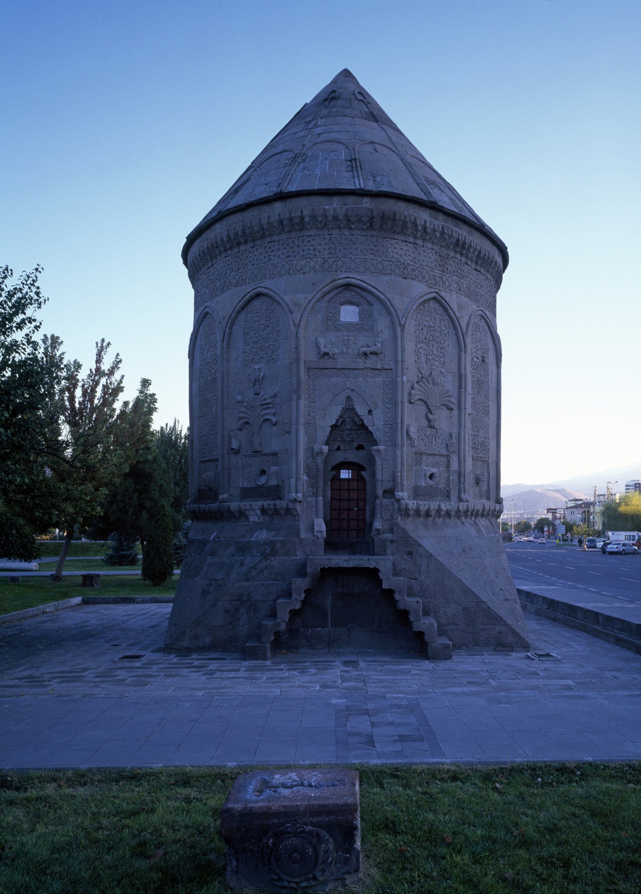 353746 The 14th-century Döner Tomb (Döner Kumbet), built in Seljuk style, is located in the city center of Kayseri, Türkiye, Jan. 29, 2021. (Getty Images)