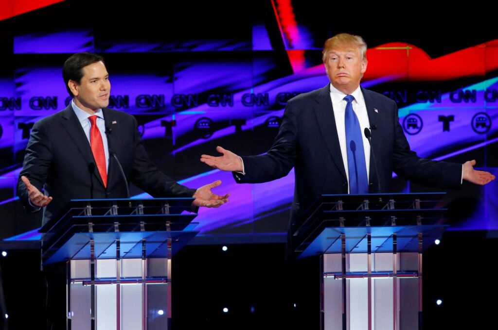 Republican U.S. presidential candidates Marco Rubio (L) and Donald Trump speak simultaneously as at the debate sponsored by CNN for the 2016 Republican U.S. presidential candidates in Houston, Texas, U.S., Feb. 25, 2016. (Reuters Photo)