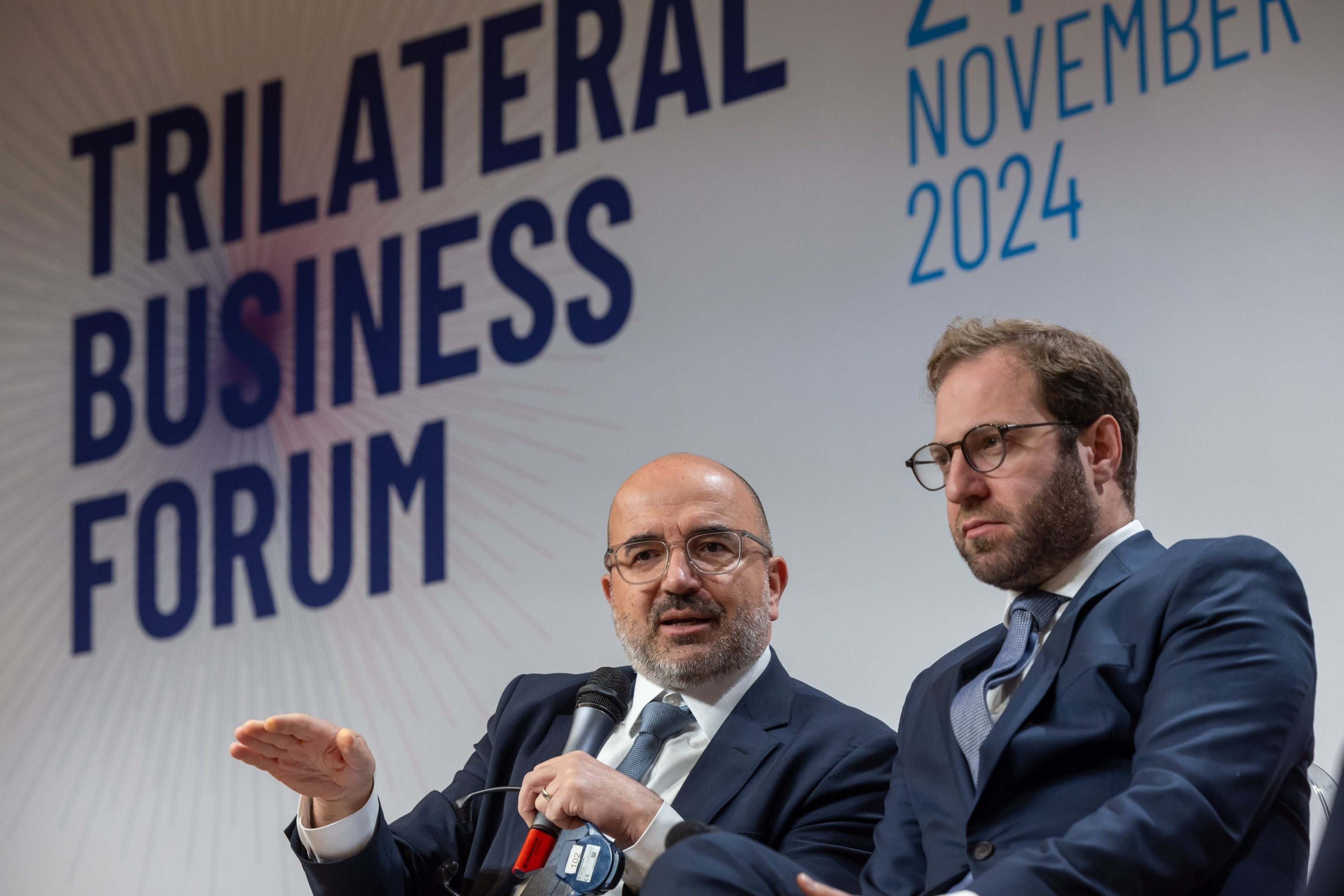 358428 State Secretary in the German Federal Ministry for Economic Affairs and Climate Action Bernhard Kluttig (L) and French Economy and Finance Minister Antoine Armand (R) attend the French-German-Italian business forum held by French employers' association Movement of the Enterprises of France (MEDEF), Paris, France, Nov. 22, 2024. (EPA Photo)