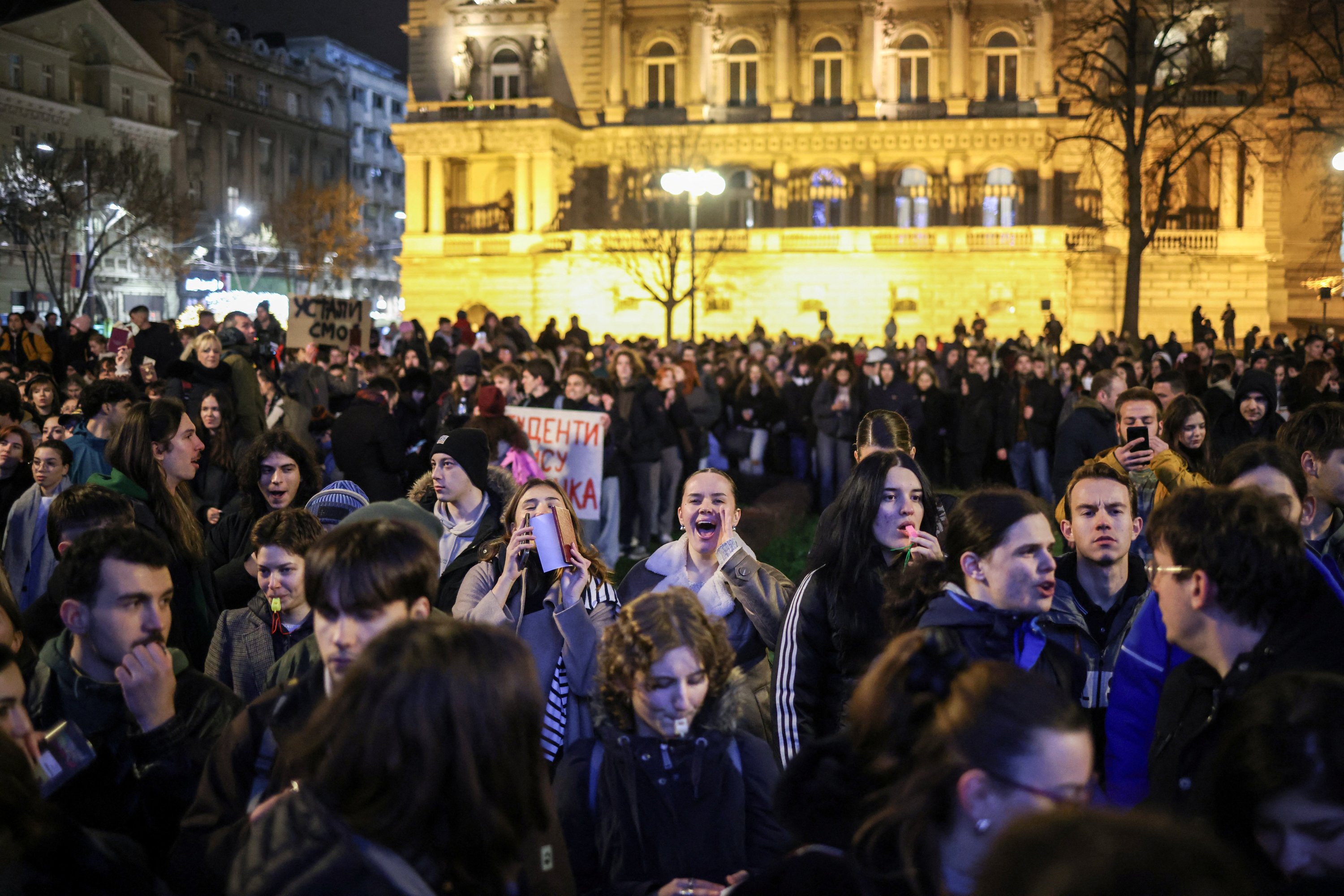 359262 Students of Belgrade University protest as Serbian President Aleksandar Vucic holds a news conference in front of his office in Belgrade, Serbia, Dec. 11, 2024. (Reuters Photo)