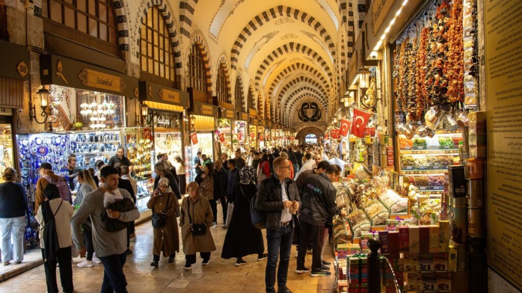 People walk through the Egyptian Bazaar, a historic and bustling market in Istanbul, Türkiye, Oct. 18, 2024. (Shutter Stock Photo)