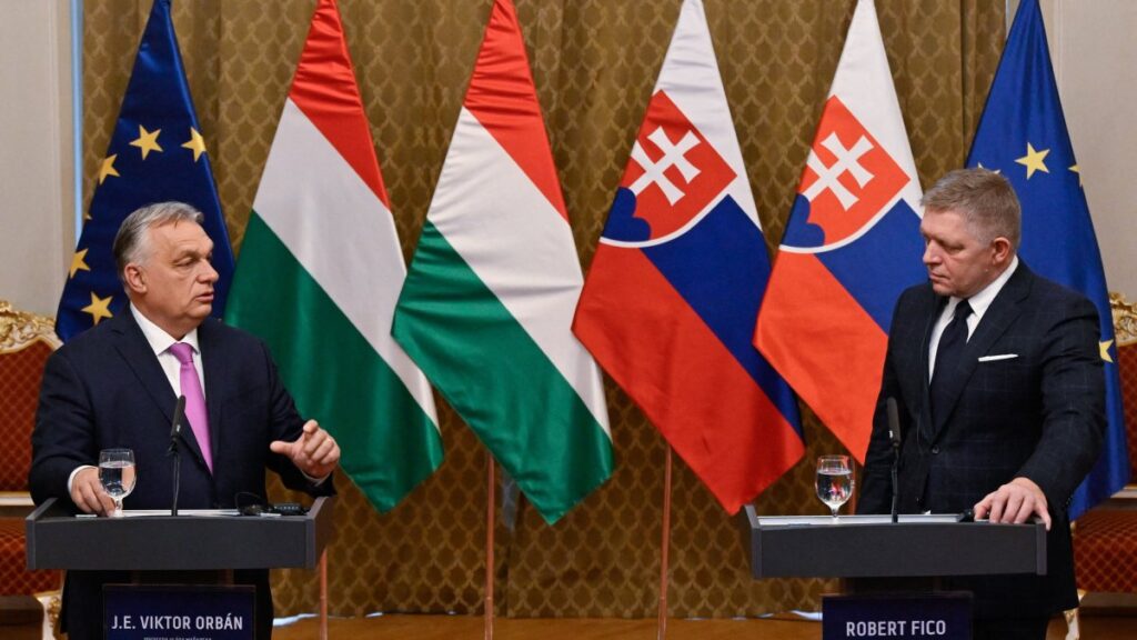 Slovakia's Prime Minister Robert Fico and Hungary's Prime Minister Viktor Orban attend a news conference after their meeting in Bratislava, Slovakia, Jan. 21, 2025. (Reuters Photo)