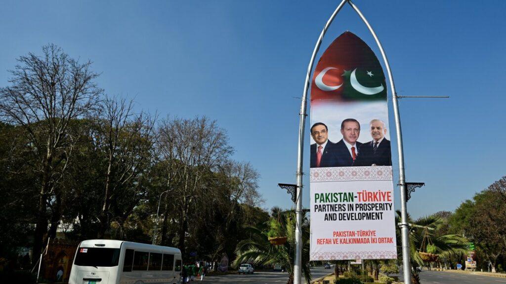 A poster showing Pakistan's leaders and President Recep Tayyip Erdoğan hangs on a street, Islamabad, Pakistan, Feb. 12, 2025. (AA Photo)