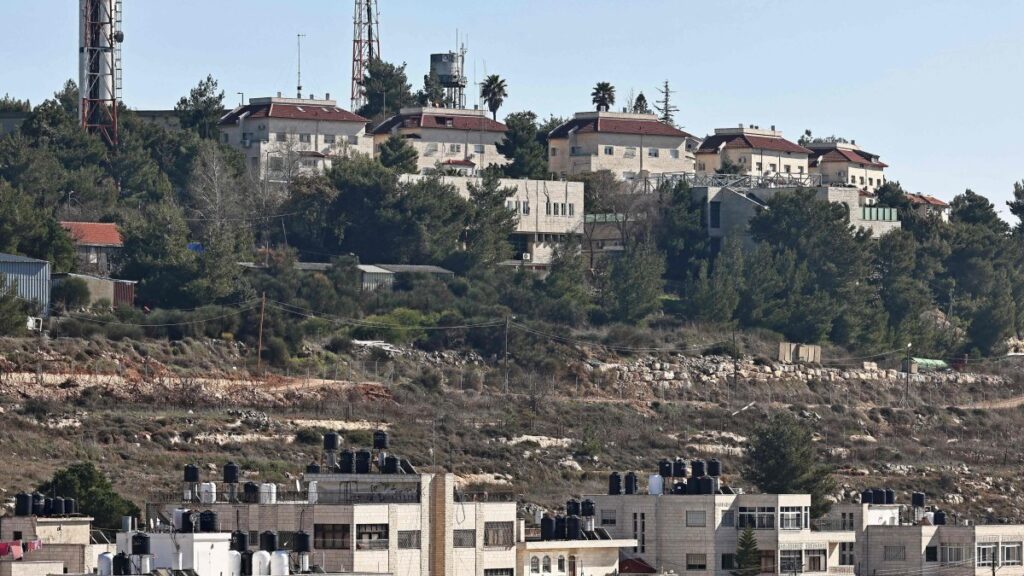 The Israeli settlement of Psagot in the occupied West Bank, located on Tawil hill, overlooks the Palestinian cities of Ramallah and al-Bireh, Jan. 21, 2025. (AFP Photo)