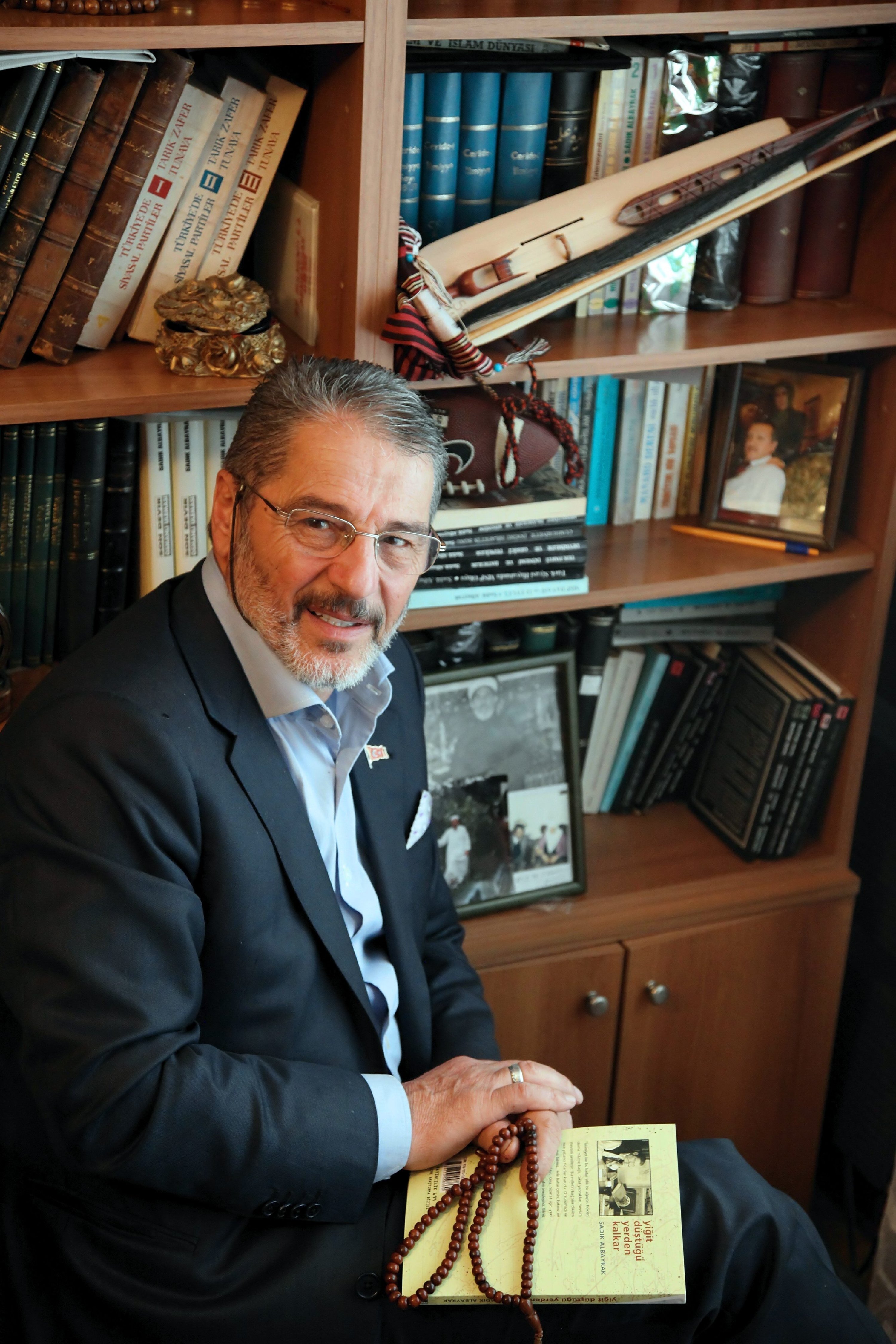 369266 Journalist Sadık Albayrak poses for a photo during an interview. (Courtesy of the Turkish daily Sabah)