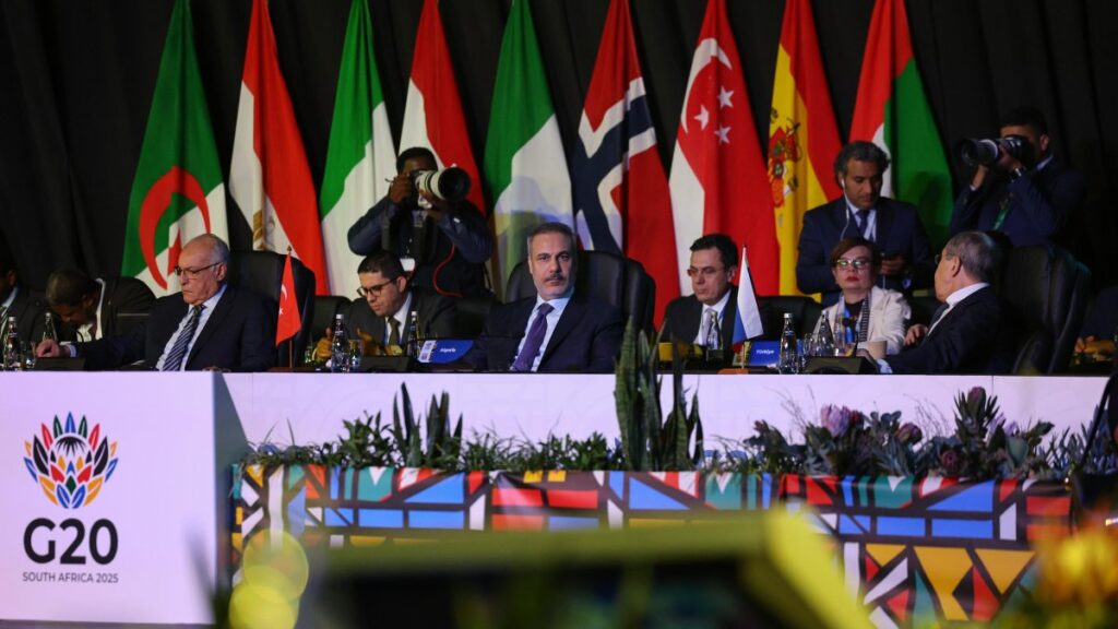 Foreign Minister Hakan Fidan (Center) attends the 27th MIKTA Foreign Ministers' Meeting held in Johannesburg, South Africa, Feb. 20, 2025. (IHA Photo)