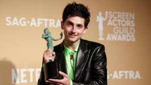 Timothee Chalamet poses with the award for Outstanding Performance by a Male Actor in a Leading Role for "A Complete Unknown" at the 31st Screen Actors Guild Awards, Los Angeles, California, U.S., Feb. 23, 2025. (Reuters Photo)