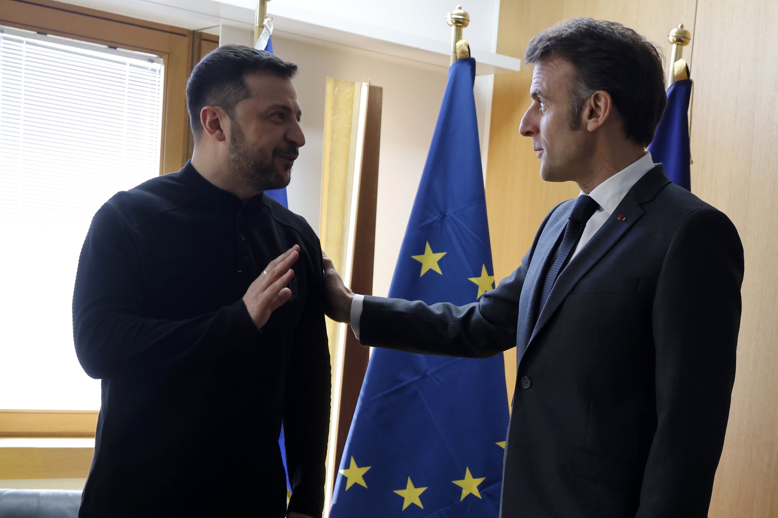 371928 Ukrainian President Volodymyr Zelenskyy (L) meets French President Emmanuel Macron on the sidelines of the Special European Council to discuss continued support for Ukraine and European defense at the EU headquarters, Brussels, Belgium, March 6, 2025. (EPA Photo)