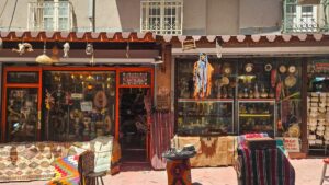 Vintage and antique shops in Cihangir, Istanbul, Türkiye, July 10, 2024. (Shutterstock Photo)