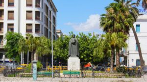 A statue of Ibn Khaldun stands in Independence Square, Tunis, Tunisia, July 12, 2014. (Shutterstock Photo)