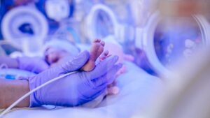 The newborn quintuplets are receiving specialized care in the neonatal intensive care unit. (Shutterstock Photo)
