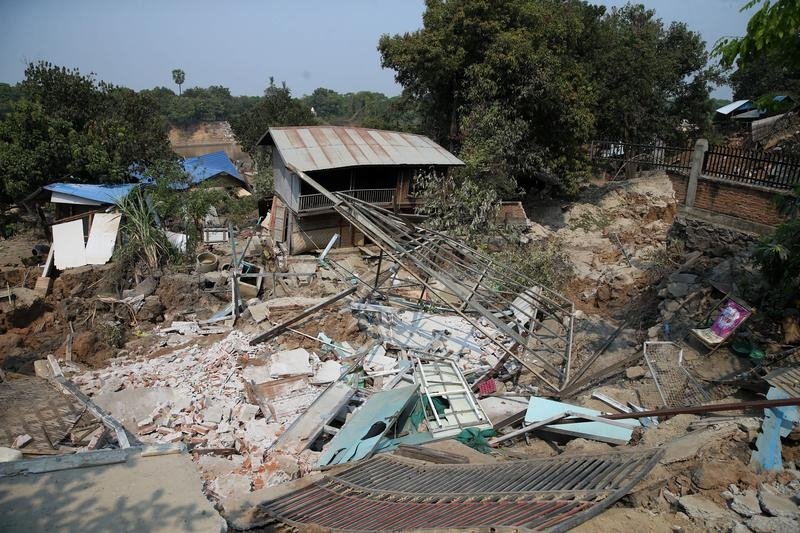 The photo shows damaged buildings in the ancient city of Ava, Mandalay, Myanmar, April 2, 2025. (DHA Photo)