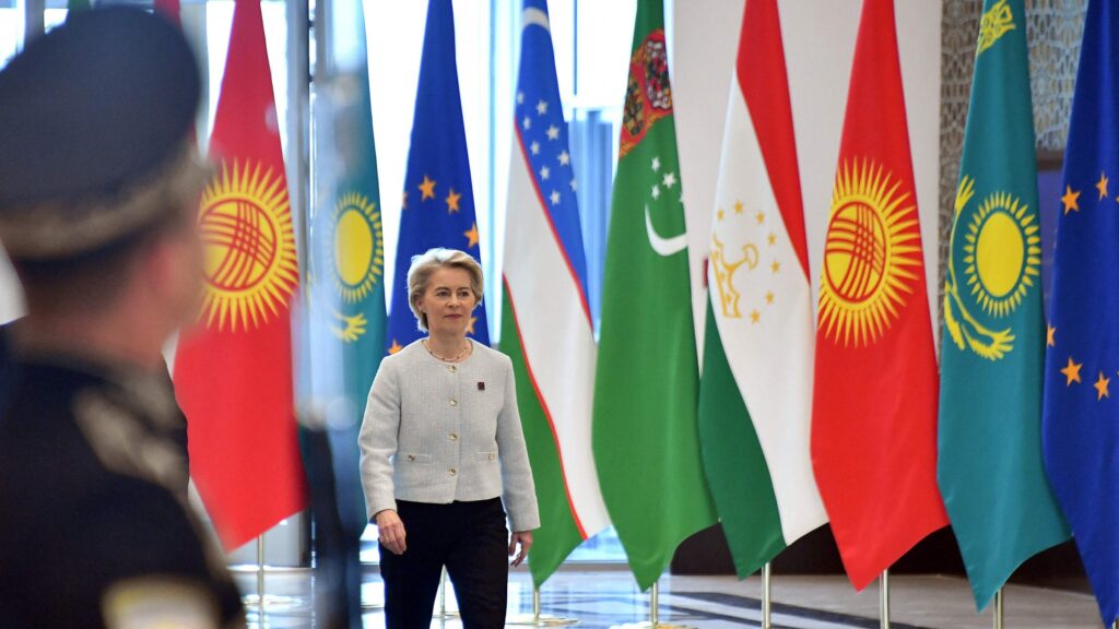 European Commission President Ursula von der Leyen enters a hall to attend a meeting during the EU-Central Asia summit, Samarkand, Uzbekistan, April 4, 2025. (AFP Photo)