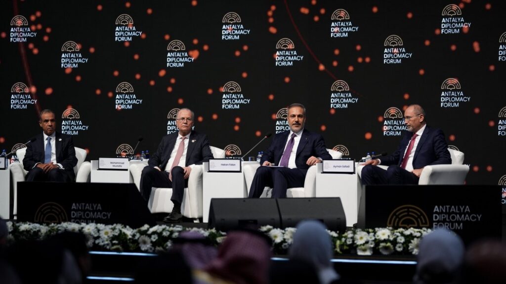 Turkish Foreign Minister Hakan Fidan (2nd R), Palestinian Foreign Minister Mohammad Mustafa (2nd L), Jordanian Foreign Minister Ayman Safadi (R) attend the panel on "Gaza/Palestine's Future" on the sidelines of the Antalya Diplomacy Forum, southern Antalya province, Türkiye, April 11, 2025. (AA Photo)