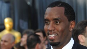 Sean "Diddy" Combs arrives on the red carpet for the 84th Annual Academy Awards, Hollywood, U.S., Feb. 26, 2012. (AFP Photo)