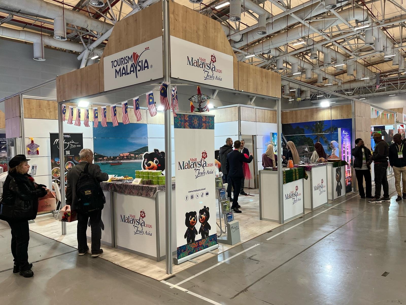 A Malaysia booth is seen at the Colors of the World event in Istanbul’s Yenikapı neighborhood, Türkiye, April 18, 2025. (Courtesy of Malaysia Tourism Promotion Board Istanbul Office)