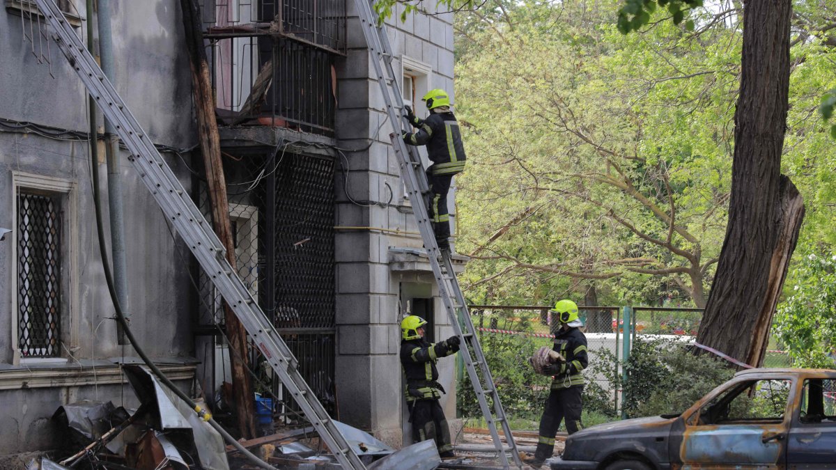 Ukrainian rescuers work at the site of a drone attack amid the Russian invasion of Ukraine, Odesa, Ukraine, May 1, 2025. (AFP Photo)