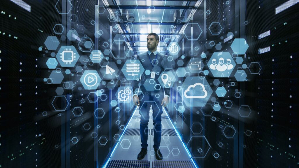 As global tech firms scale back operations in Türkiye and nearby regions, local technology firms are seizing the opportunity. (Shıtterstock Photo)