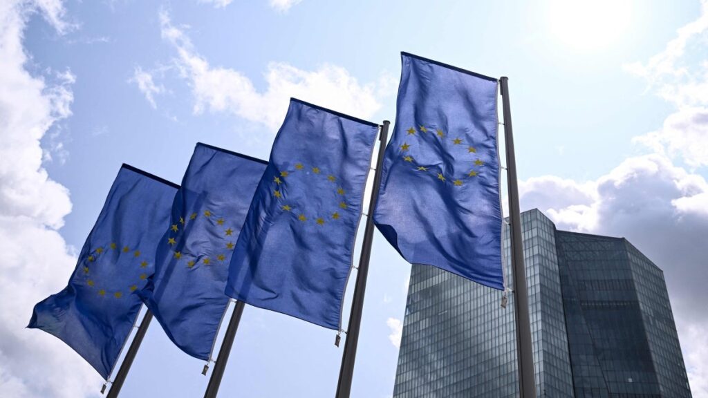 The EU flag flies in front of the European Central Bank (ECB) ahead of a news conference on the eurozone's monetary policy, Frankfurt, Germany, June 5, 2025. (AFP Photo)