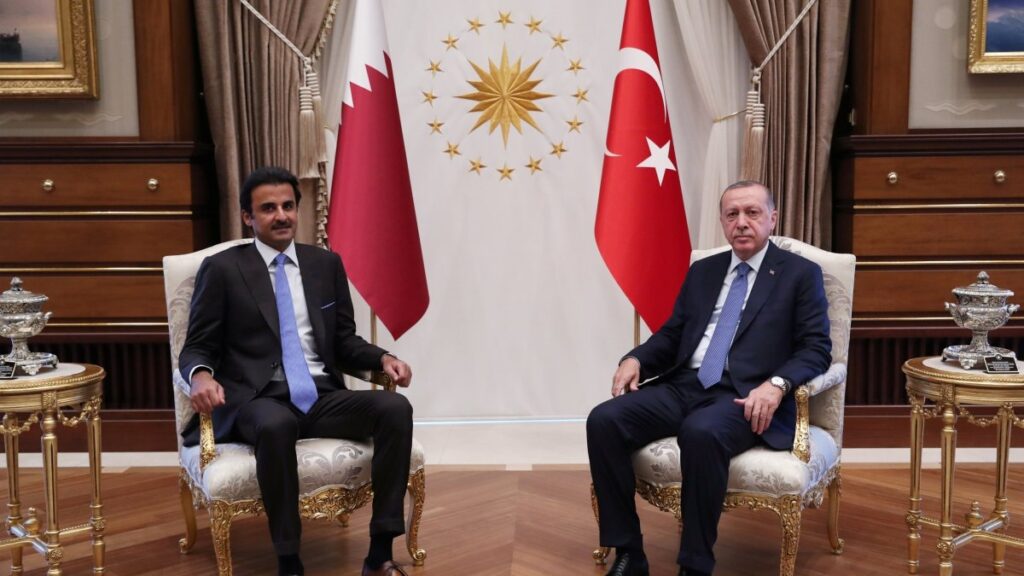President Recep Tayyip Erdoğan meets with Qatari Emir Sheikh Tamim Bin Hamad Al Thani in Ankara, Türkiye, Aug. 15, 2018. (Reuters File Photo)