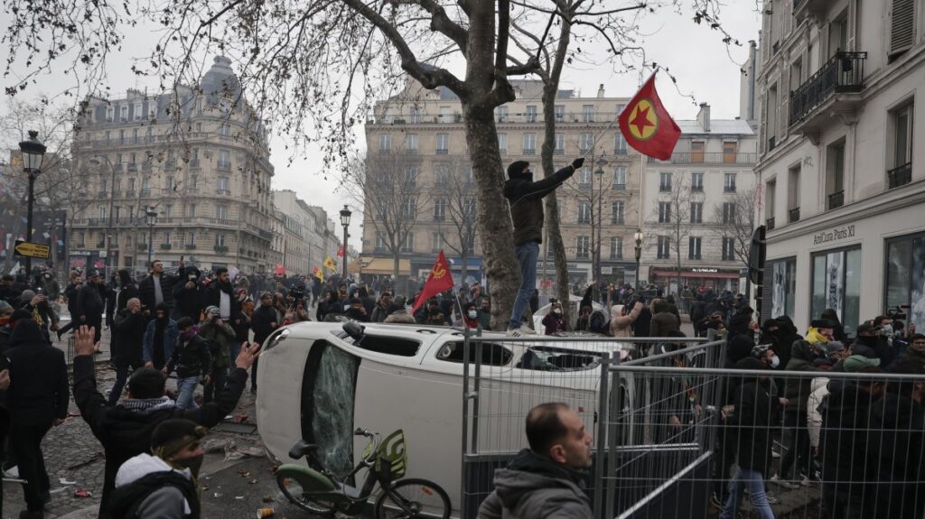 Pro-PKK demonstrators engage in riots, Paris, France, Dec. 24, 2022. (AP Photo)