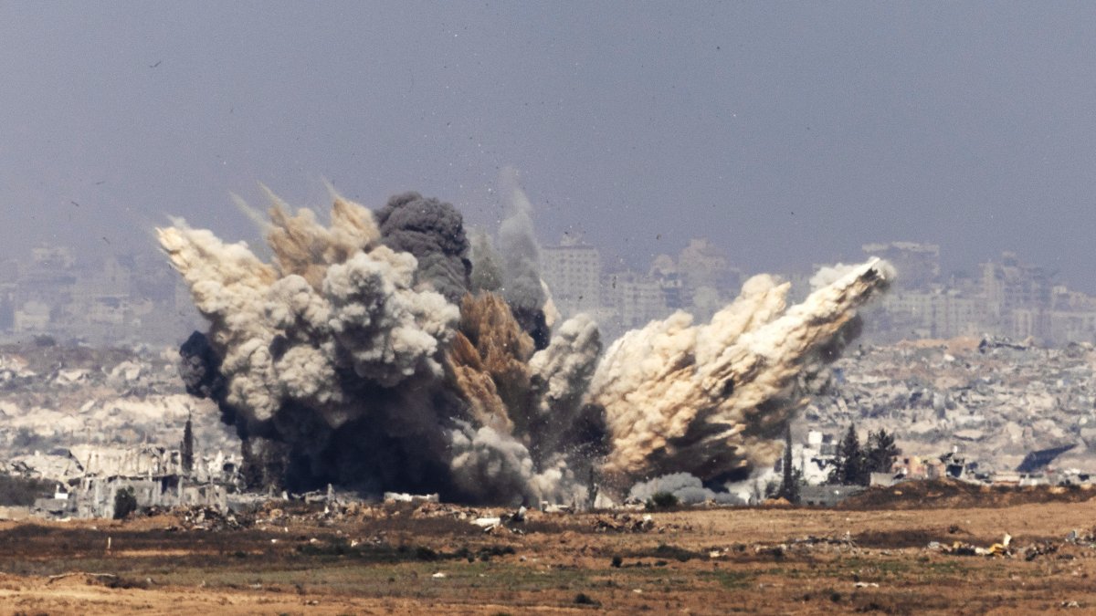 Smoke rises following an Israeli airstrike in the northern Gaza Strip near Beit Hanoun, as seen from the Israeli side of the border, July 10, 2025. (EPA Photo)