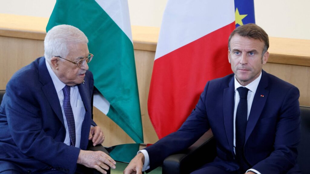 French President Emmanuel Macron (R) meets with Palestinian President Mahmud Abbas on the sidelines of the 79th Session of the United Nations General Assembly, New York, U.S., Sept. 25, 2024. (AFP Photo)