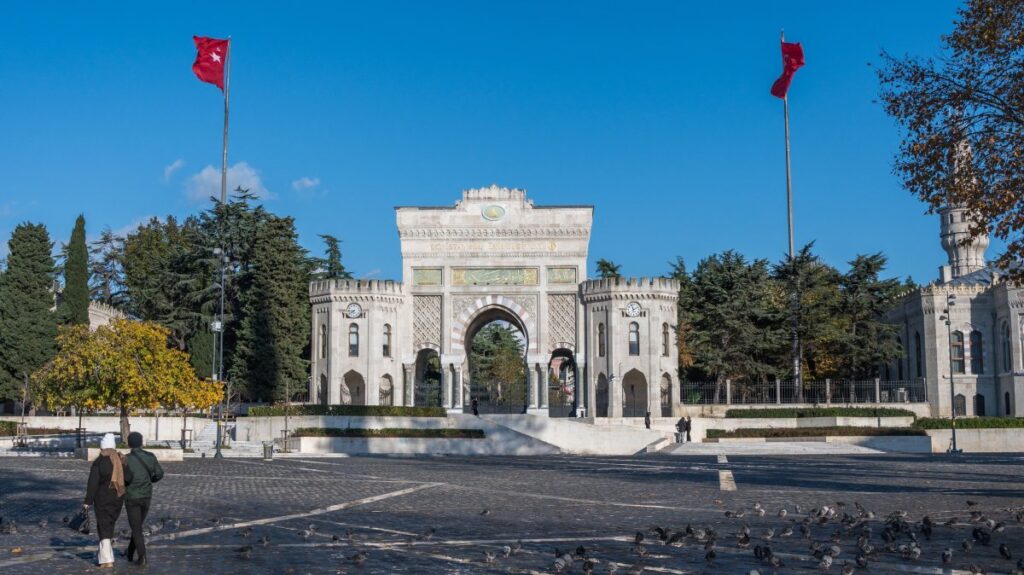 Istanbul University ranks 200th in pediatrics and 214th in dentistry worldwide. (Shutterstock Photo)