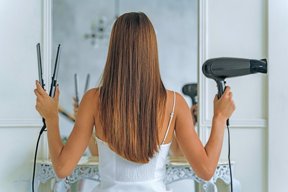 Before a gown moves or fabric flows, a hairstyle already communicates a message, whether it’s the curve of a fringe, the strength of a slick bun or the softness of undone waves. (Shuterstock Photo)
