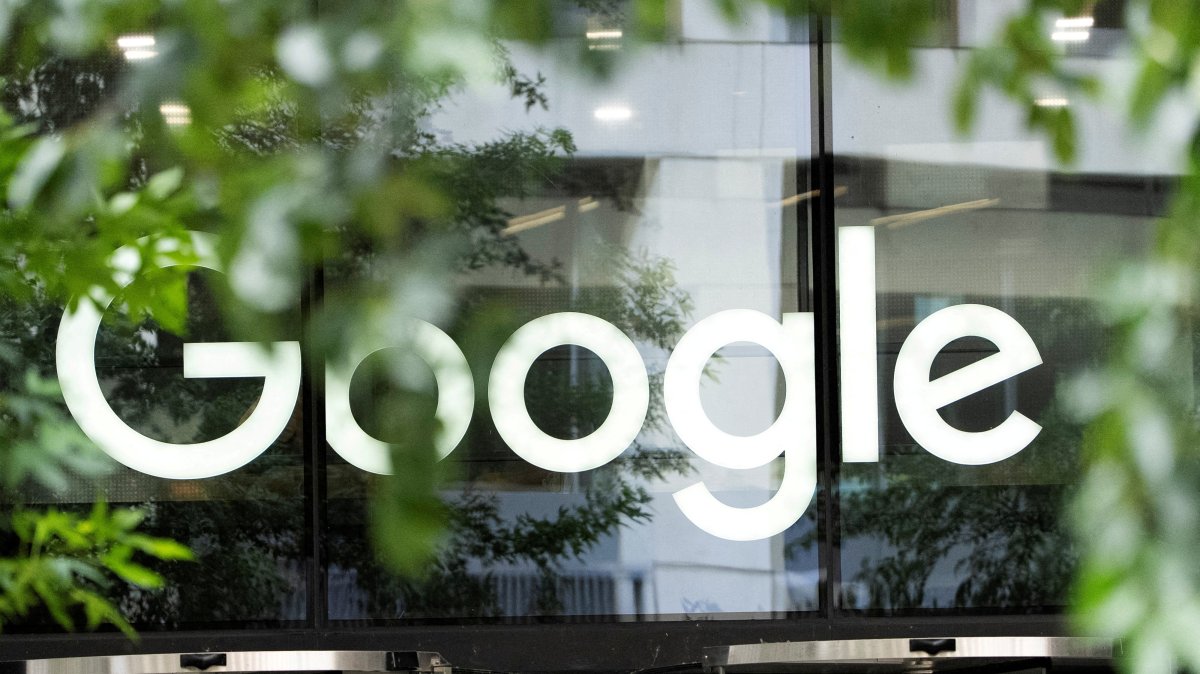 The Google logo is seen outside the company's offices in London, U.K., June 24, 2025. (Reuters Photo)