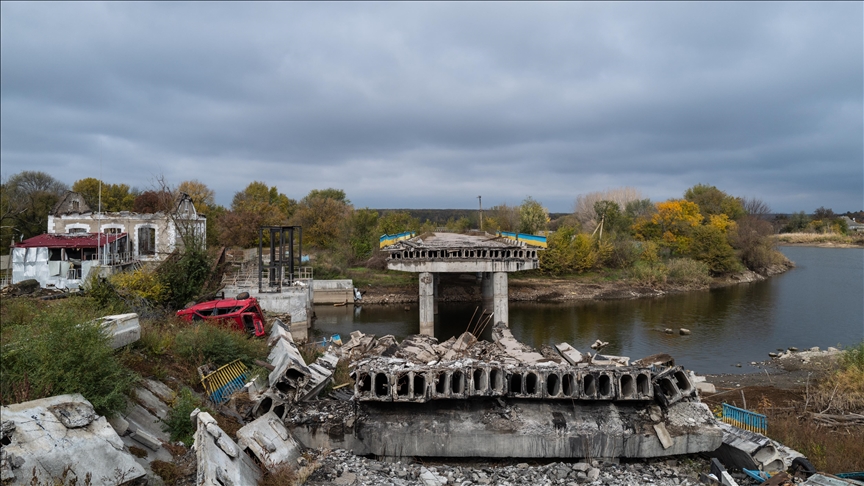 5 people drown after Ukraine dam breach, says local mayor