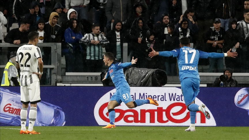Raspadori's left-footed volley in stoppage time puts Napoli up 1-0 over Juventus