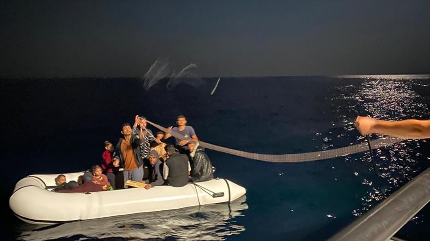 Türkiye rescues over 40 irregular migrants pushed back by Greece