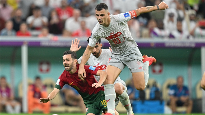 Granit Xhaka joins Bayer Leverkusen