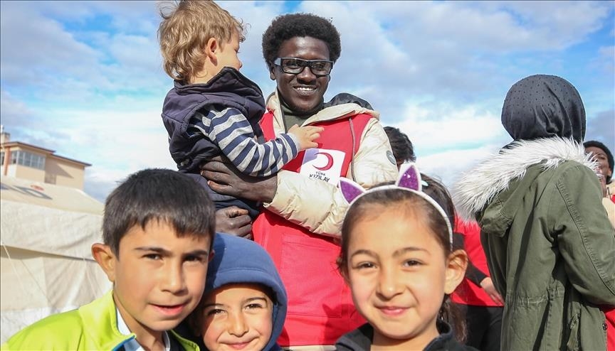 African volunteers become playmates for child victims of Türkiye earthquakes